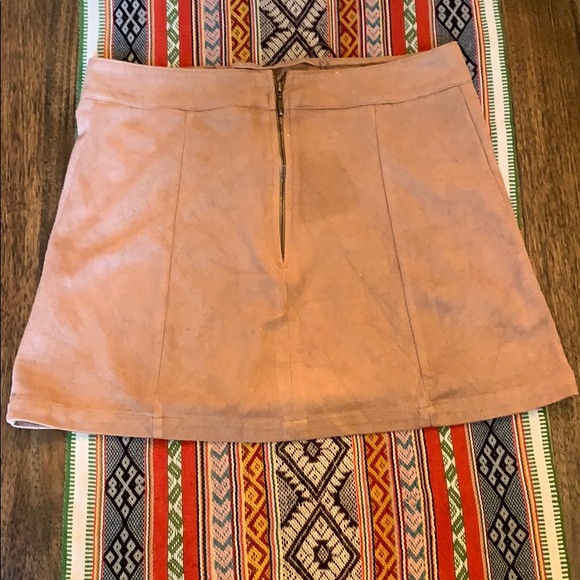 Faux suede lace up mini skirt - Picture 2 of 2